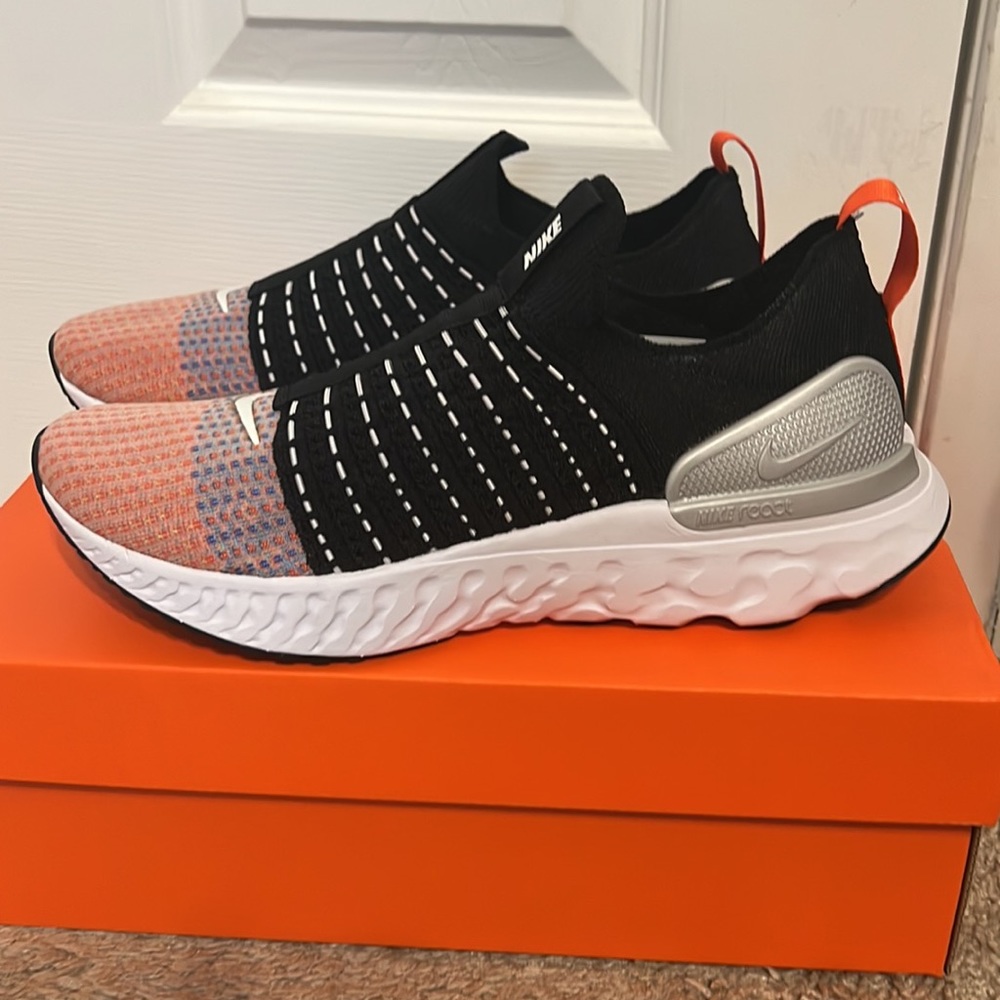 Nike React Phantom Run black/white/team orange